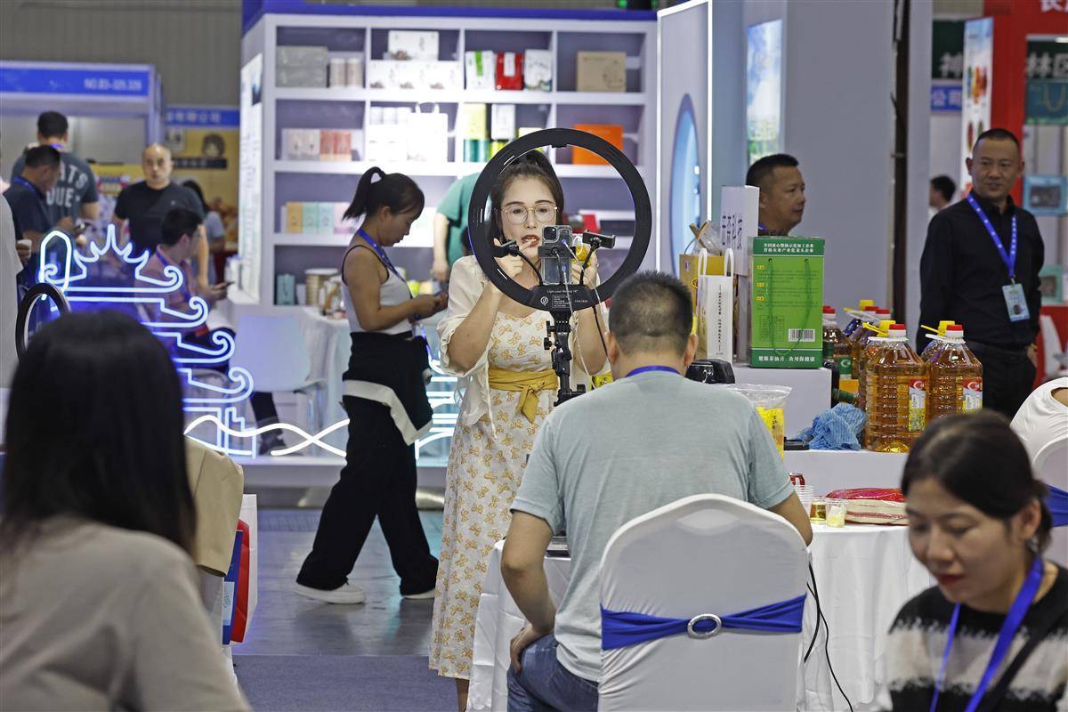 发送短信即送31元彩金
